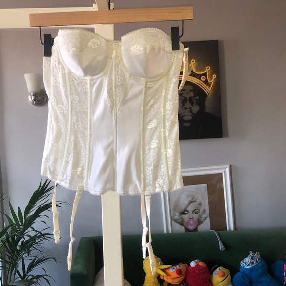 Dominique white sexy retro cosplay lace strapless corset with garter belts 36A - Picture 4 of 7